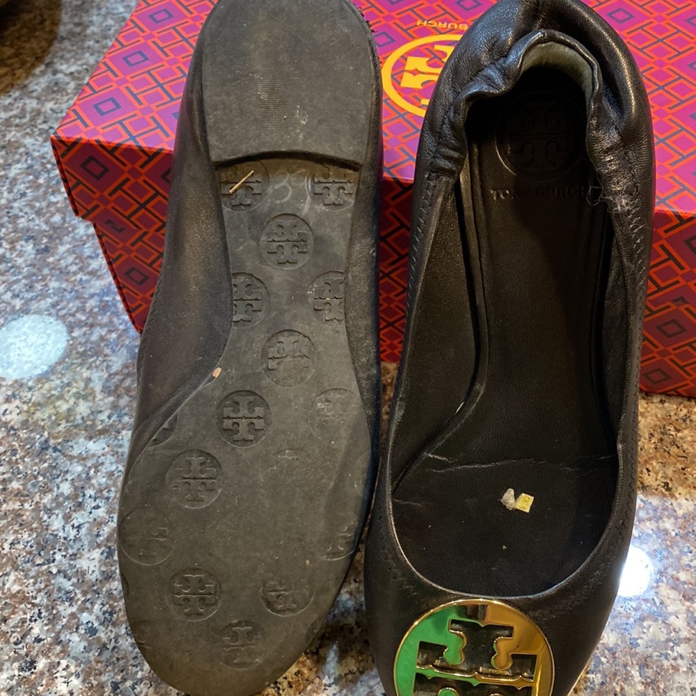 Tori Burch gold buckle ballet flats sz 8.5 (run small, more like 8) - Picture 2 of 4